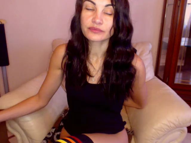 Live sex webcam photo for Karina7185 #271008461
