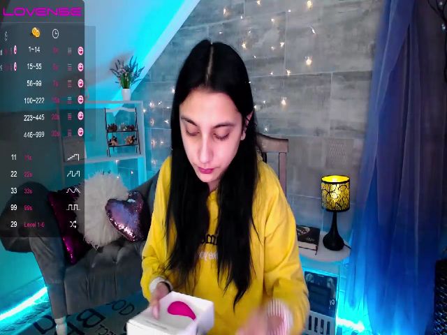 Live sex webcam photo for Marianna____ #271015347