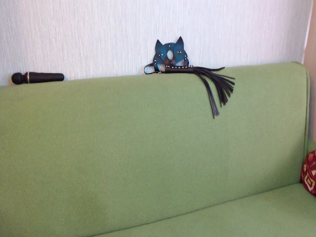 Live sex webcam photo for HelenAdams #271007393