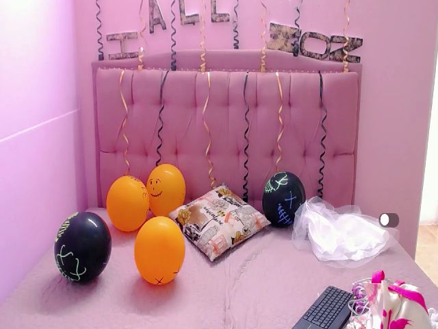 Live sex webcam photo for Leyla_onix #271011508