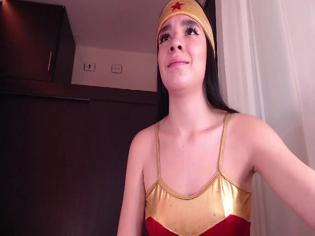 Live sex webcam photo for Emachloe #271013510