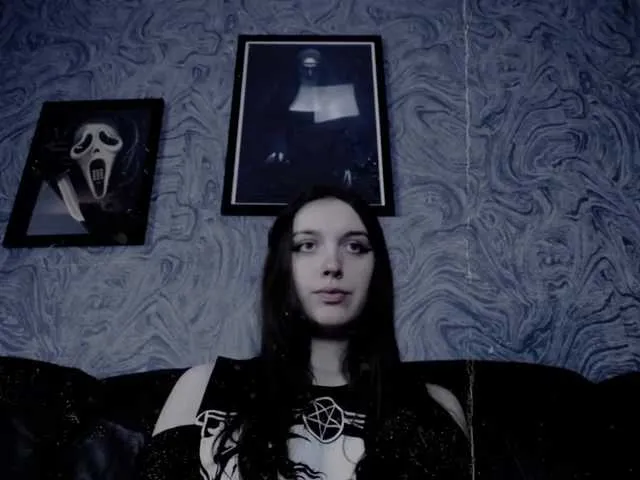 Live sex webcam photo for EllaDark #271009526