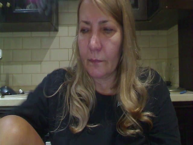 Live sex webcam photo for HeyHeyGrey #271015734
