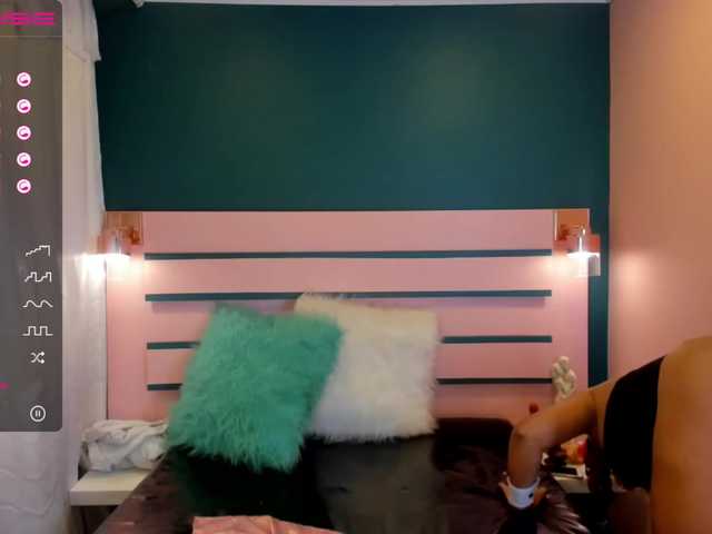 Live sex webcam photo for Aida-ramoss #271013326