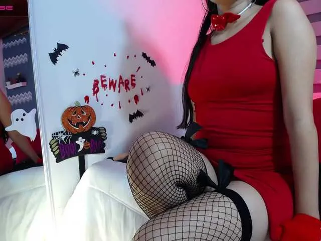 Live sex webcam photo for MeryCollins- #271005980