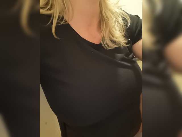 Live sex webcam photo for JennaDeluxe #288022508