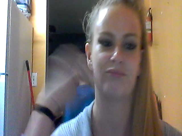 Live sex webcam photo for NikkiDawson #271007838