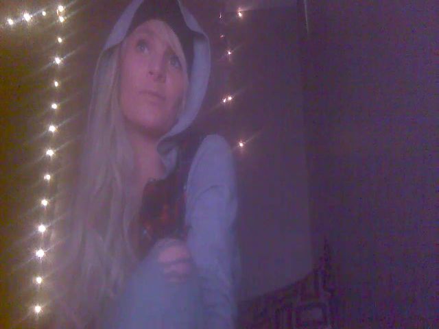 Live sex webcam photo for SophieLumbard #271007628