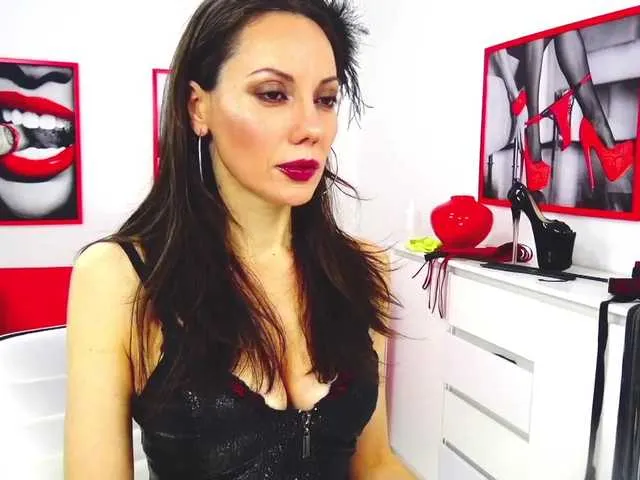 Live sex webcam photo for MsNinaGoddess #271019908