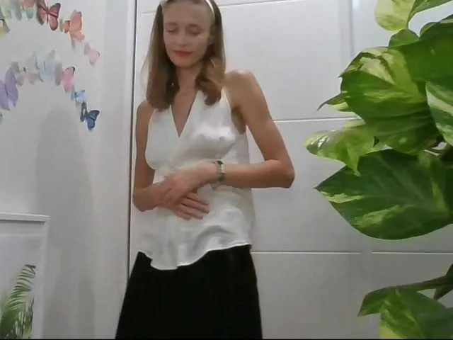 Live sex webcam photo for CelesteKissab #271024370