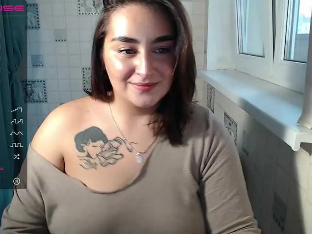 Live sex webcam photo for MilaLav #271021652