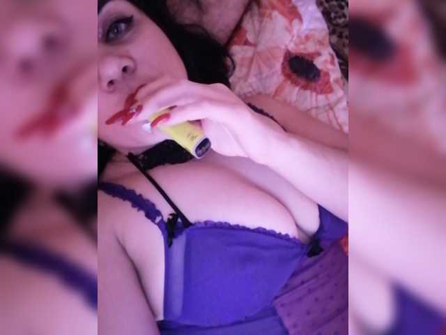 Live sex webcam photo for Natulian #271019357