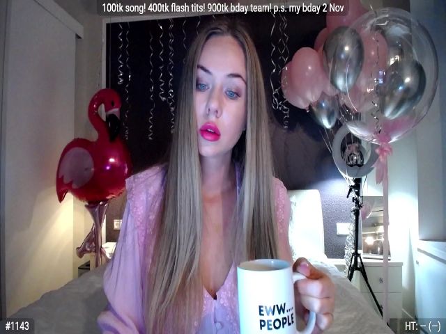 Live sex webcam photo for Linda_0nline #271026019