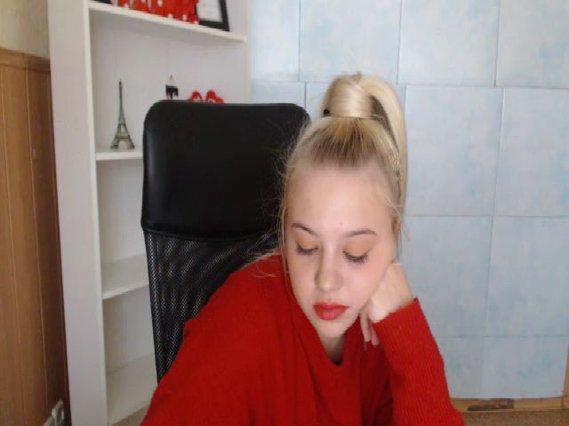 Live sex webcam photo for KalipsoHun #271021445