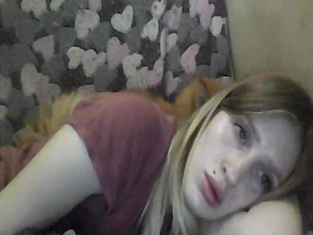 Live sex webcam photo for GuiltyKitty #271023102