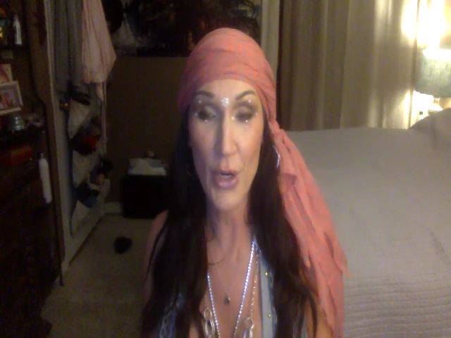 Live sex webcam photo for Hotyogababe1 #271016225