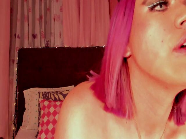 Live sex webcam photo for PrincessBAD #271018615