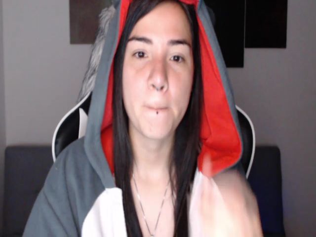 Live sex webcam photo for LycanGirl #271018767