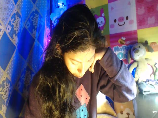 Live sex webcam photo for CHILENITAHOT #271020806