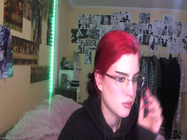 Live sex webcam photo for KateKoss #271023299