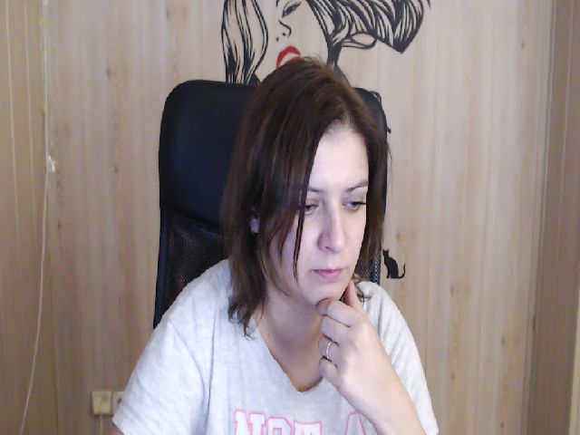 Live sex webcam photo for CristiCarter #271026412