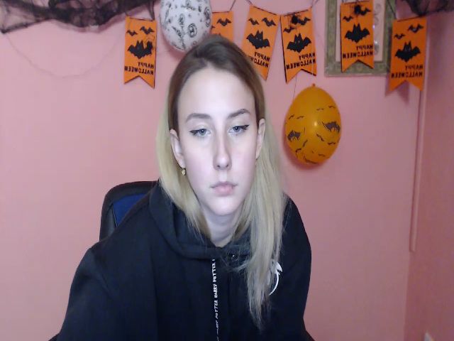 Live sex webcam photo for ModestBlonde #271023112