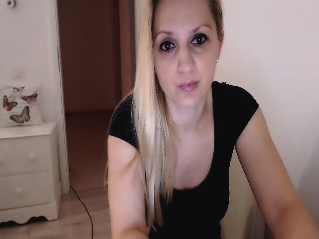 Live sex webcam photo for Sweet_Cris #271024176