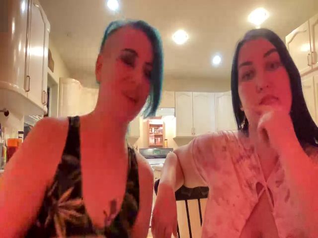 Live sex webcam photo for GoddessLilith #271020708