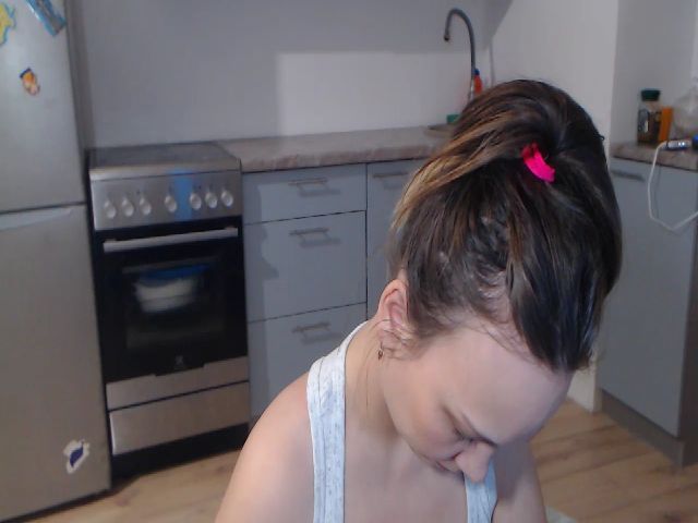 Live sex webcam photo for Julia_small #271023319