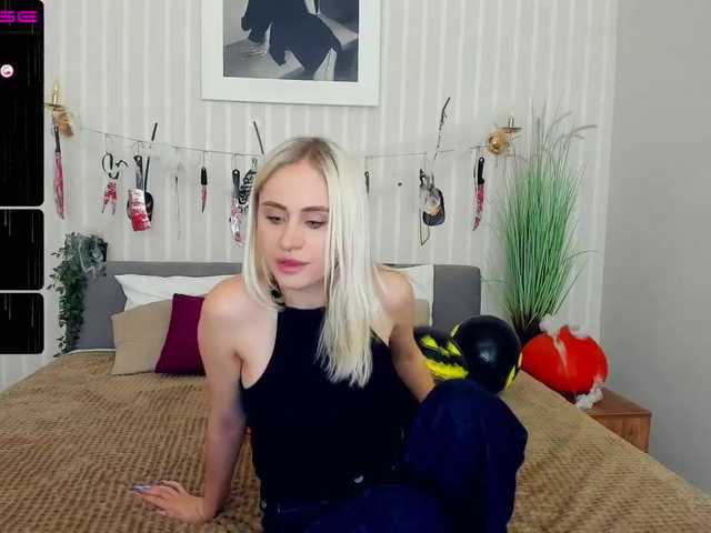 Live sex webcam photo for VarvaraDream #271022221