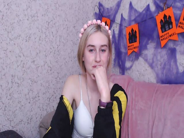 Live sex webcam photo for Honey_dream #271018384