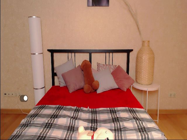 Live sex webcam photo for Elise_sweet #271018190