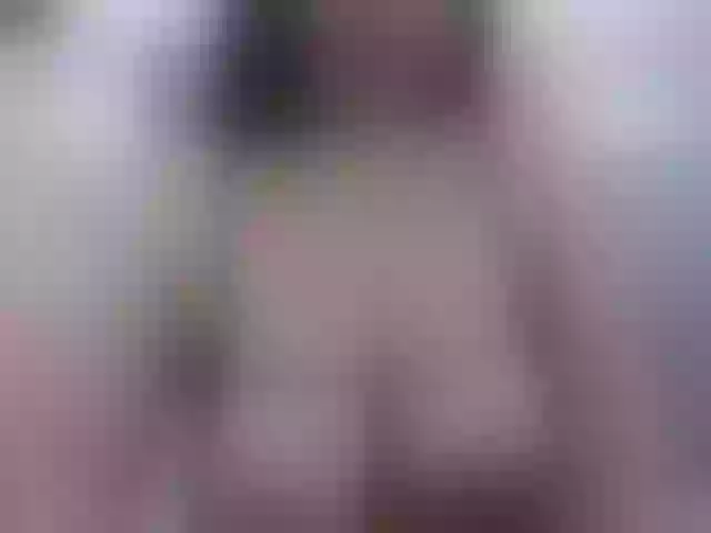 Live sex webcam photo for MollyPatrick2 #271016823
