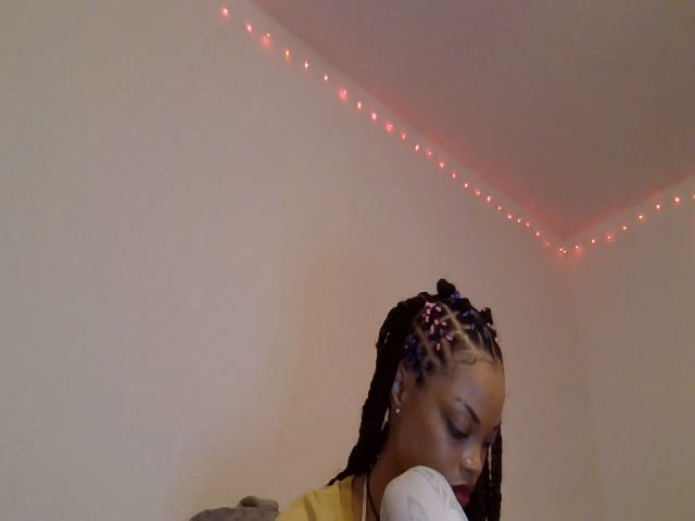 Live sex webcam photo for Exotic_Ebony #271016233