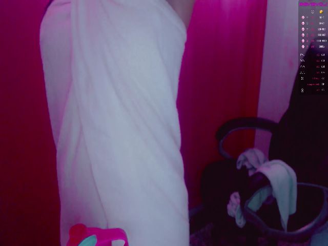 Live sex webcam photo for Alejandra_06 #271021586