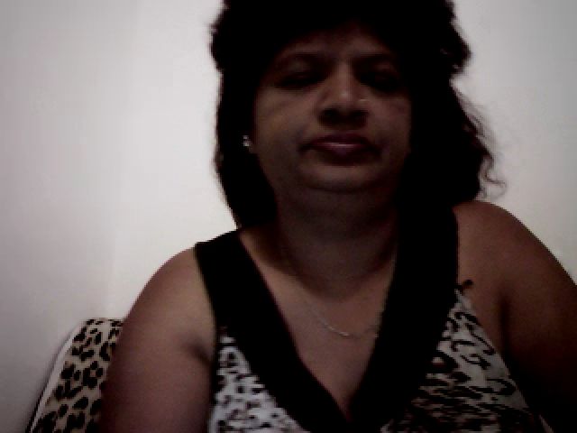 Live sex webcam photo for Indianbarbie3 #271026413