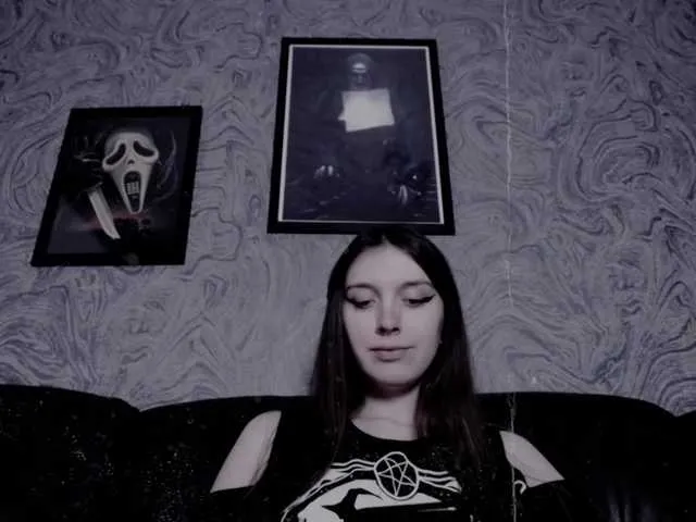 Live sex webcam photo for EllaDark #271022384