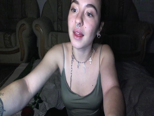 Live sex webcam photo for AliceHoliday #271025402
