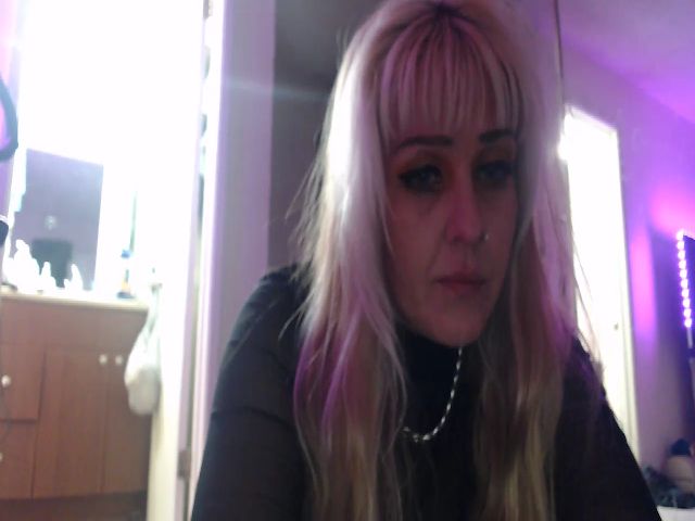 Live sex webcam photo for littlered_ryg #271018697