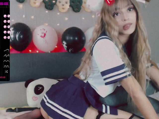 Live sex webcam photo for SashaHiroki #271019644