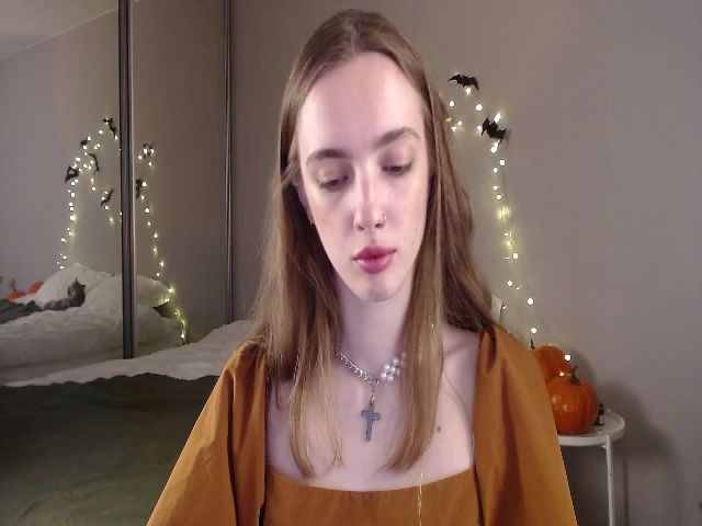 Live sex webcam photo for Weeissy #287891647