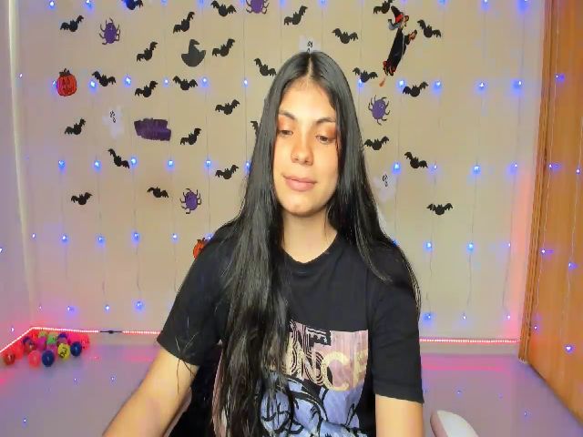 Live sex webcam photo for miss_keane #271026507