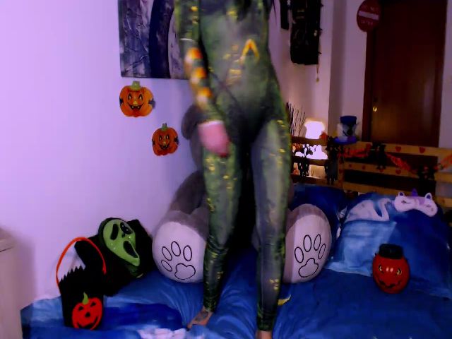 Live sex webcam photo for SpicyVanillaa #271017300