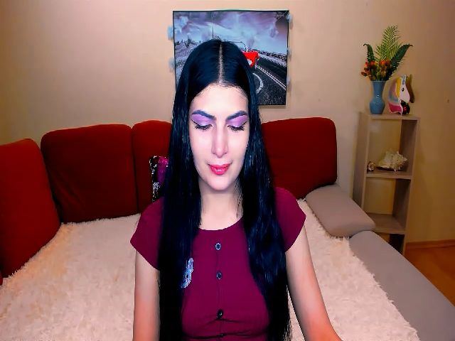 Live sex webcam photo for JasmineWave #271020385