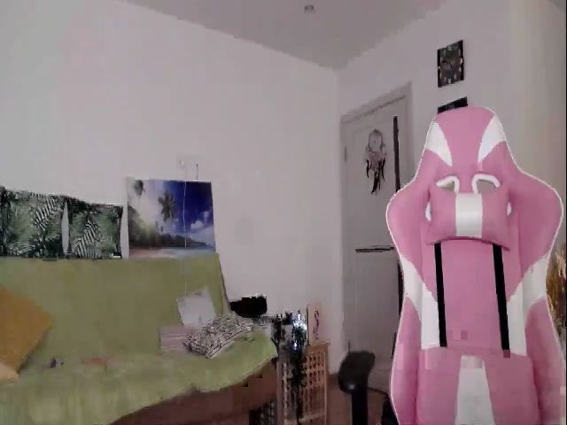 Live sex webcam photo for Alielli #271017715