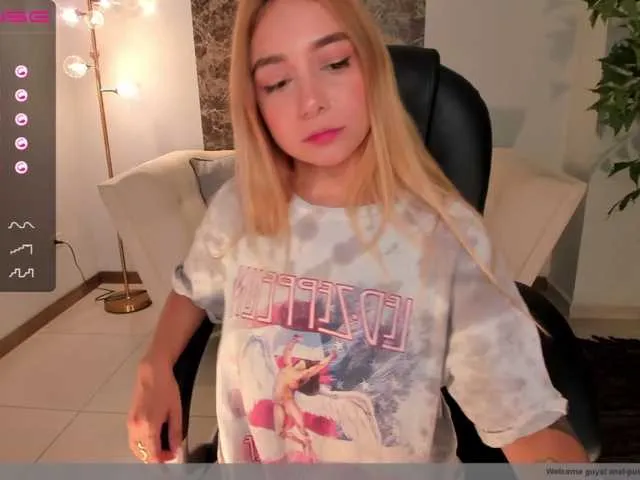 Live sex webcam photo for JessieDaniels #271027924