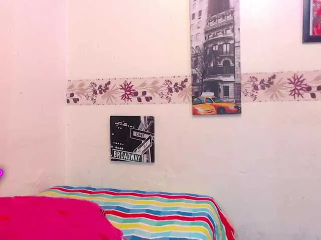 Live sex webcam photo for valeriemase #271031196