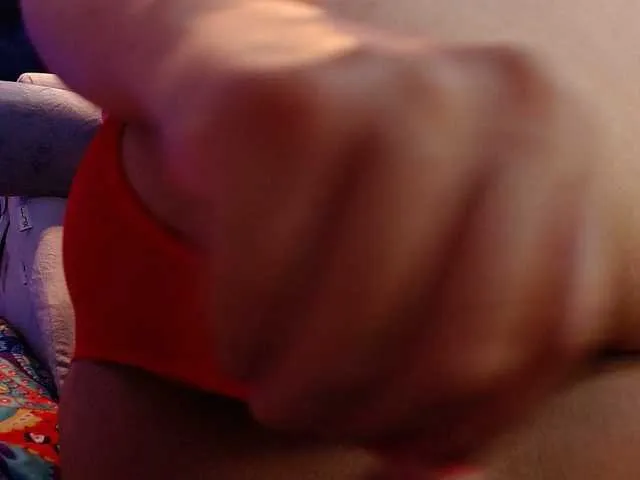 Live sex webcam photo for AnnieBellerou #271030952