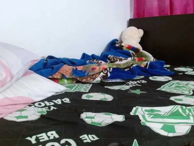 Live sex webcam photo for Daizy-cooper #271027515