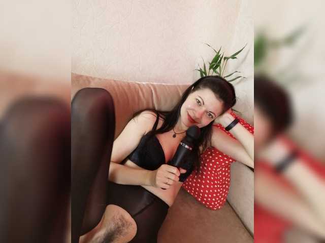 Live sex webcam photo for MaryLessy #271033663